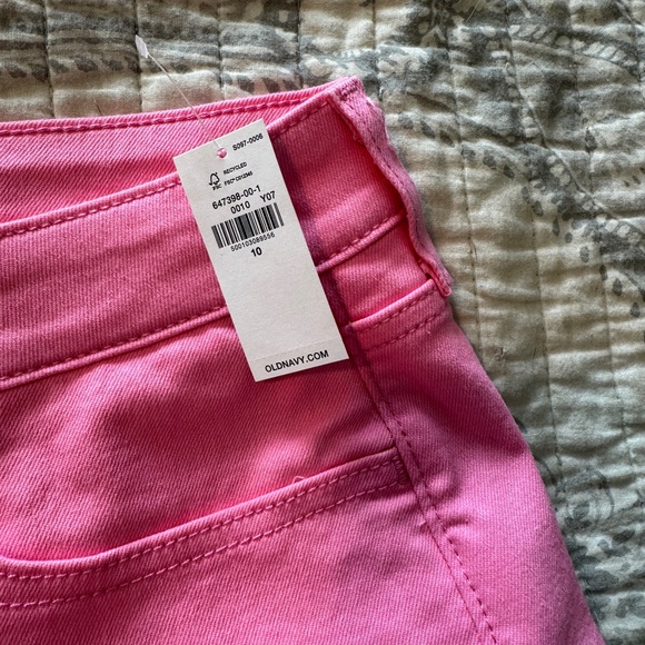 Old navy high rise wow shorts - Picture 2 of 4